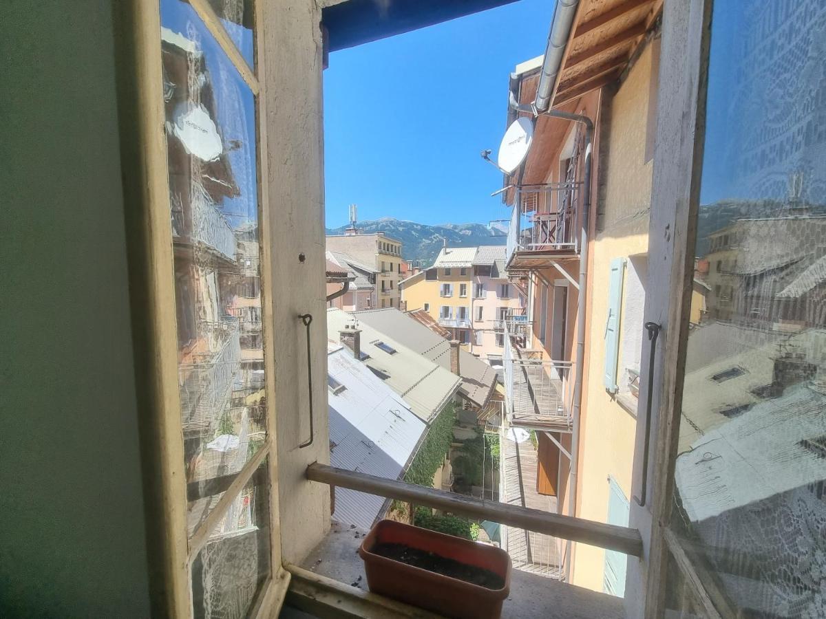 Studio 1 Lit Double Et Un Canape Appartement Barcelonnette Buitenkant foto